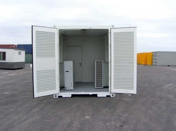 Switch Rooms - Image 4