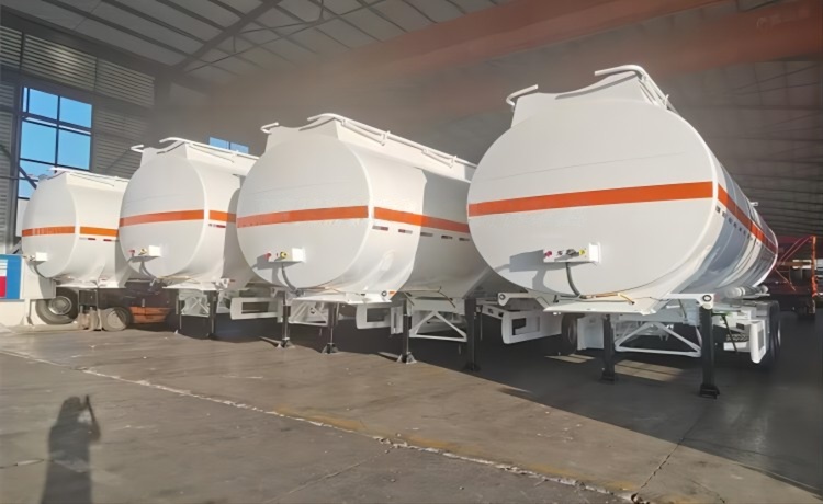 45000 Liter Tri Axle Tanker Trailer - Image 2