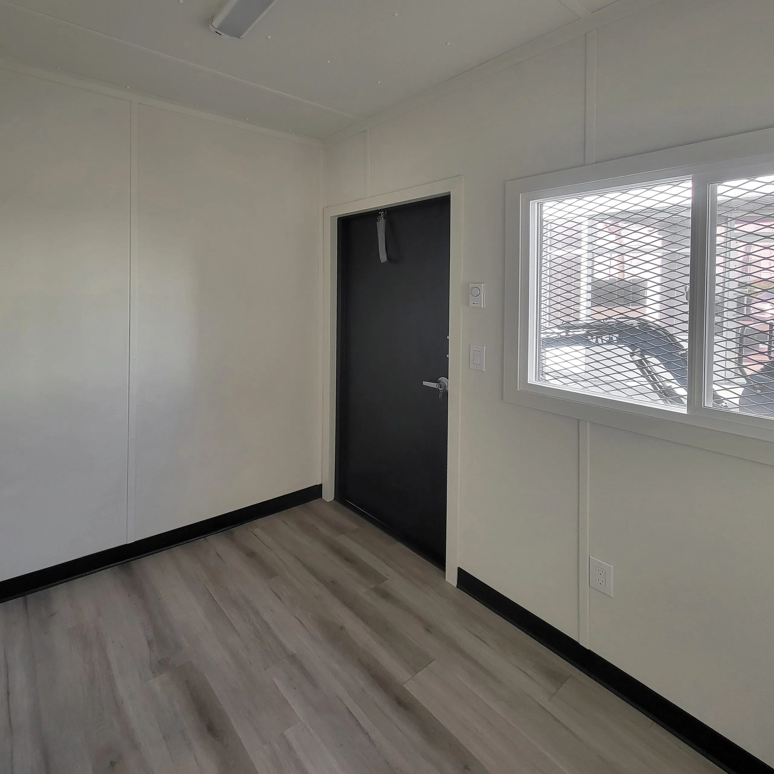 40ft High Cube With 4 X Separate Offices - Image 6